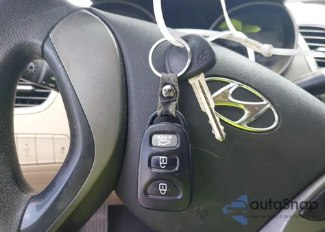 2015 Hyundai Elantra Se из США, поврежденный, VIN 5NPDH4AE3FH567553